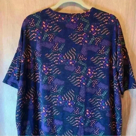 LulaRoe Womens Multicolor Round Neck High Low Tunic Blouse Top SZ S - Picture 13 of 15